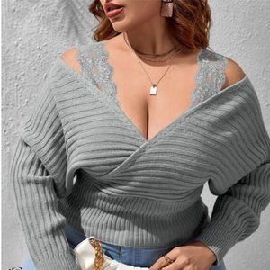 SHEIN Privé Plus Contrast Lace Strap Cold Shoulder Batwing Sleeve Sweater